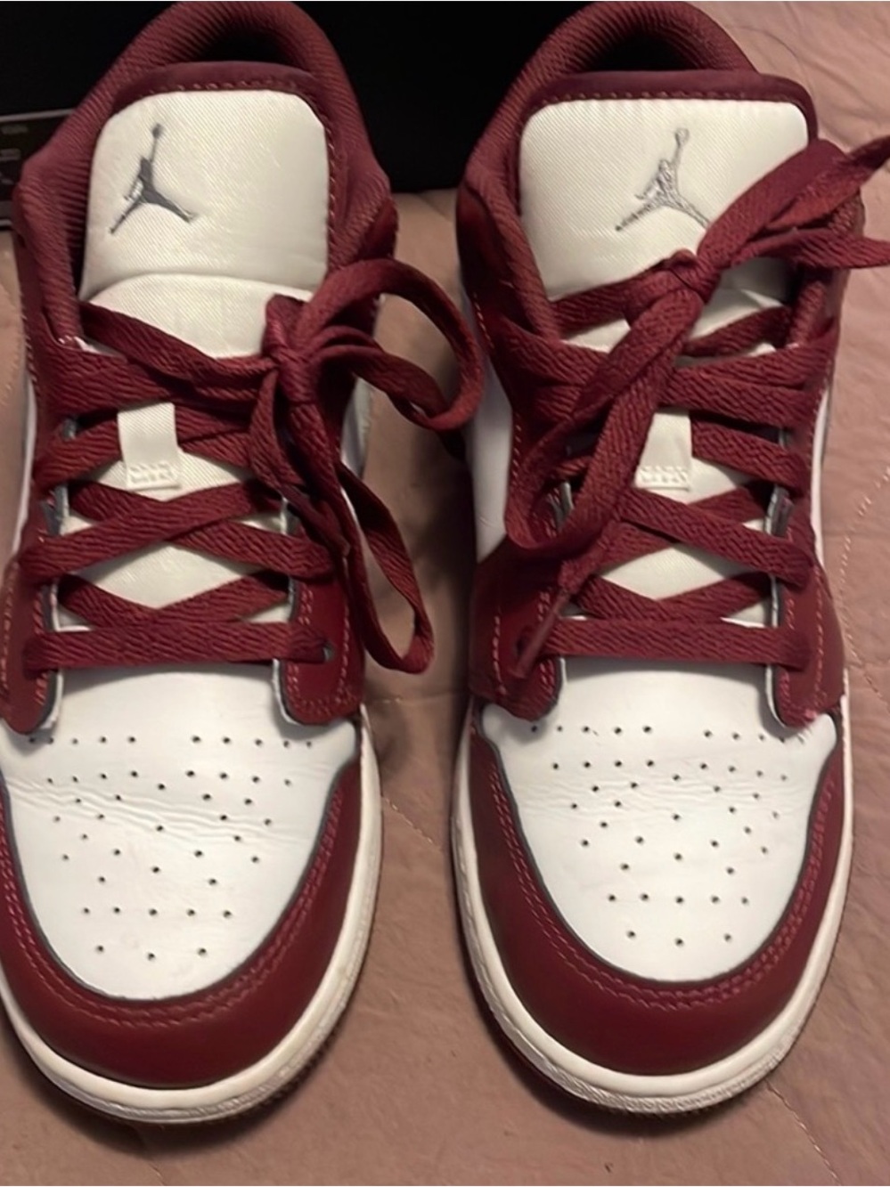 Nike Low-Top Sneakers in White & Maroon